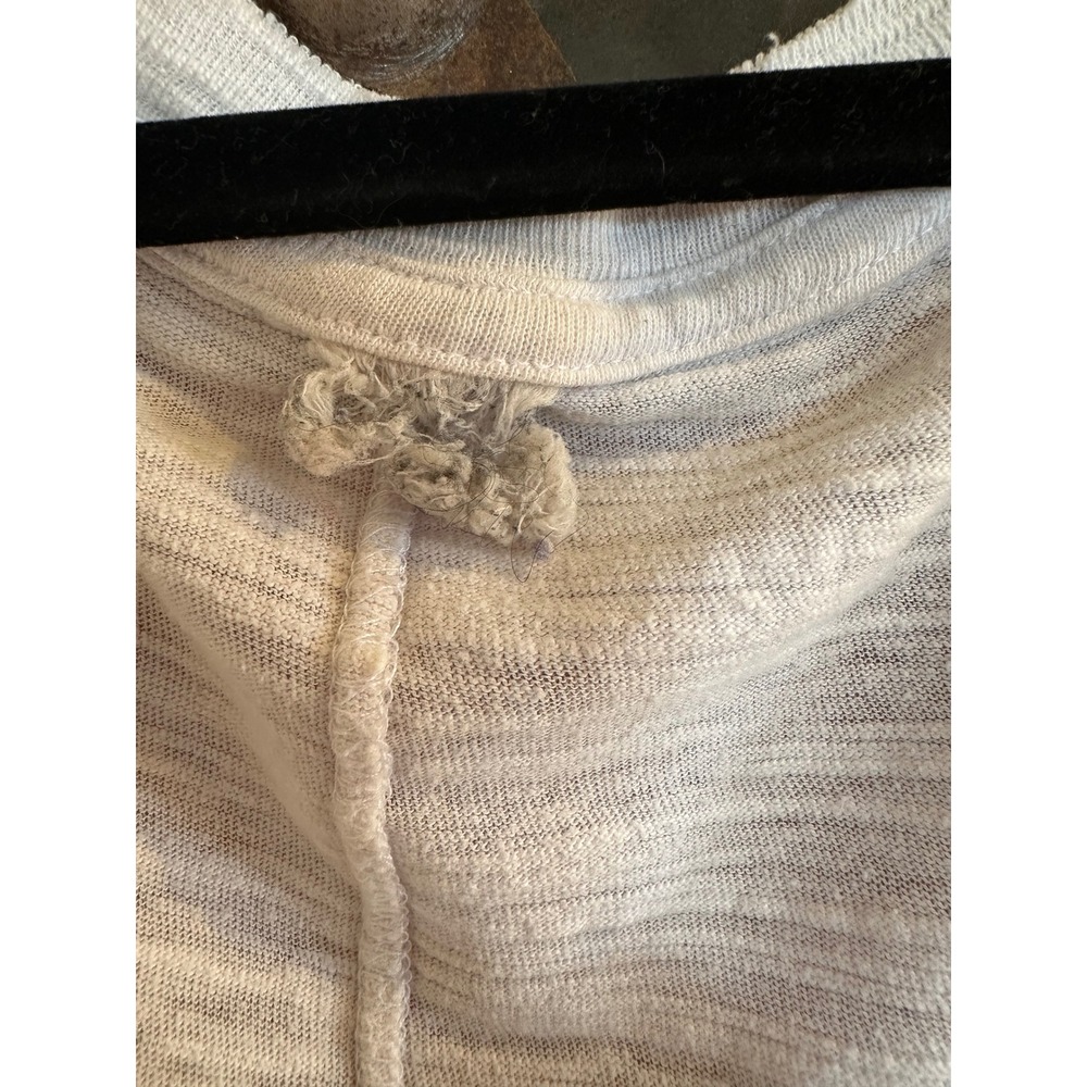Totally destroyed White Tee M-XL. Holes, Paint stains, Paper Thin thrashed - Picture 8 of 14